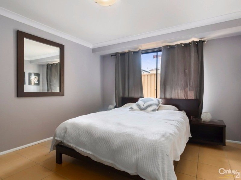 Photo - 10 Gascogne Street, Prestons NSW 2170 - Image 6