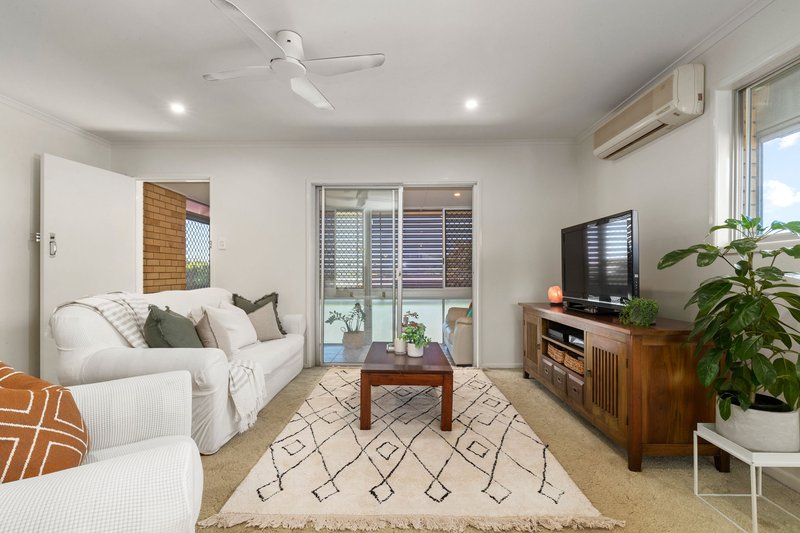 Photo - 10 Gawain Road, Bracken Ridge QLD 4017 - Image 2