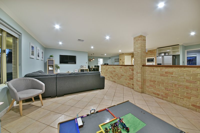 Photo - 10 Geoff Russell Avenue, Kinross WA 6028 - Image 15