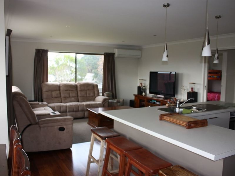 Photo - 10 Georges Tce , Swan Reach VIC 3903 - Image 3