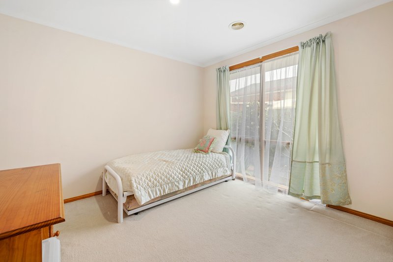 Photo - 10 Germander Court, Hoppers Crossing VIC 3029 - Image 10