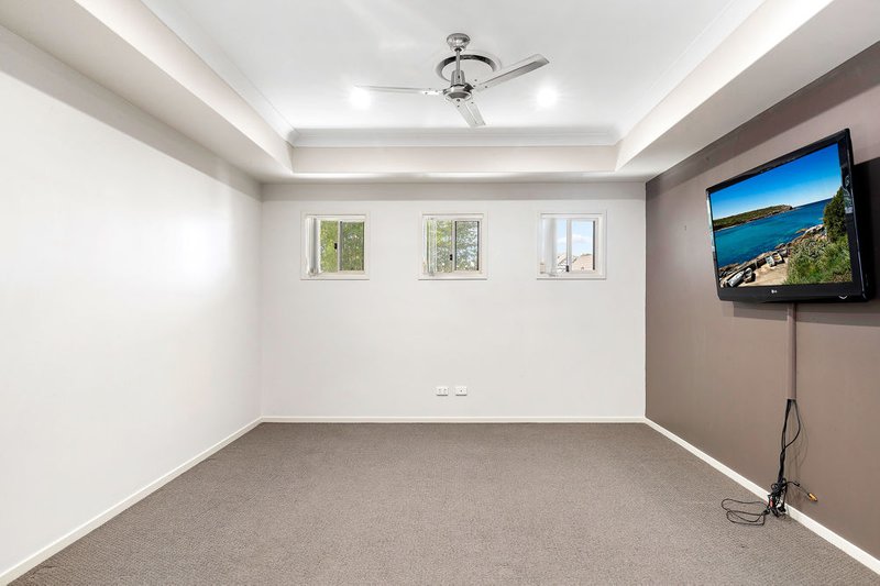 Photo - 10 Gibbs Street, North Lakes QLD 4509 - Image 8