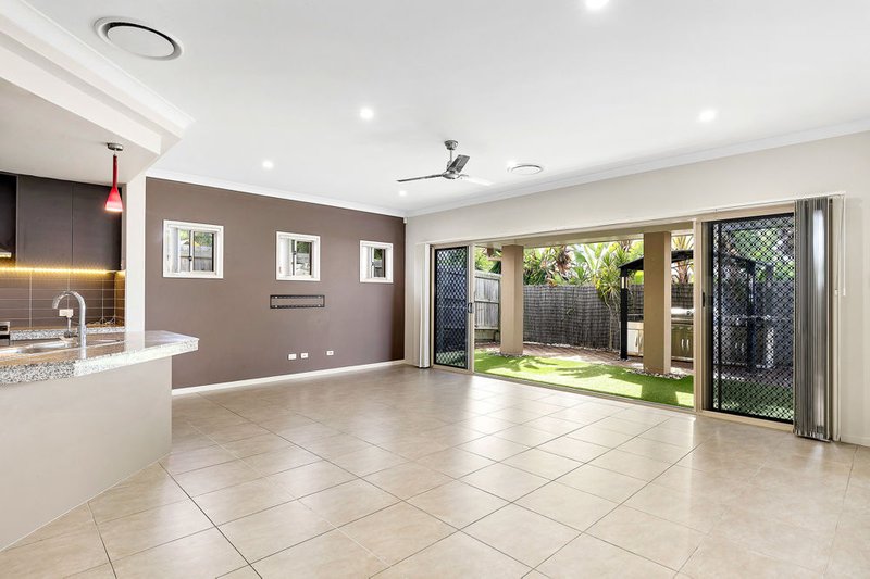 Photo - 10 Gibbs Street, North Lakes QLD 4509 - Image 14