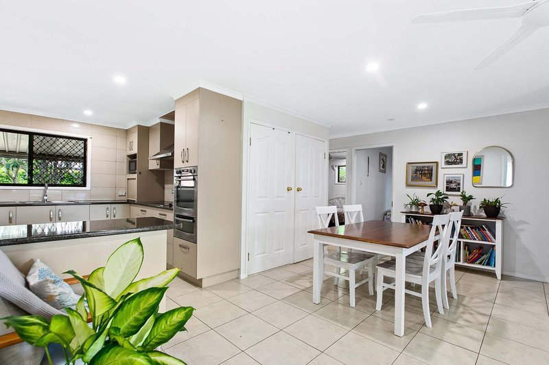 Photo - 10 Gibbs Street, Urangan QLD 4655 - Image 7