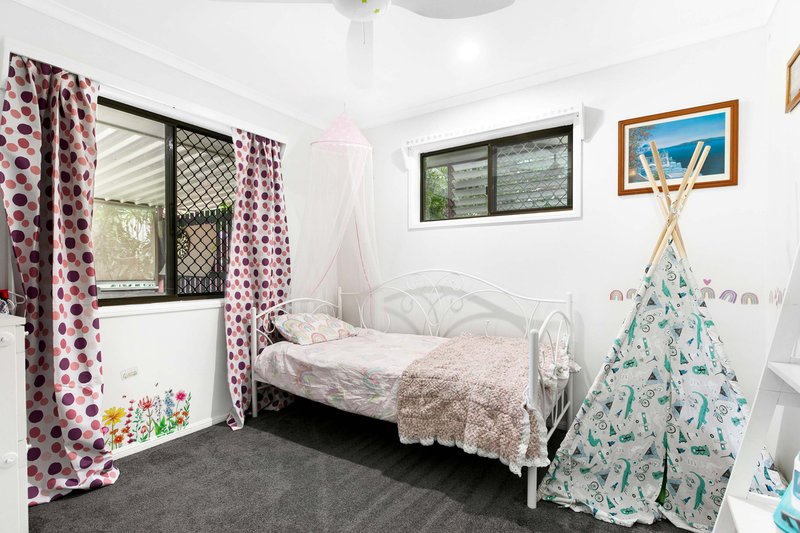 Photo - 10 Gibbs Street, Urangan QLD 4655 - Image 13