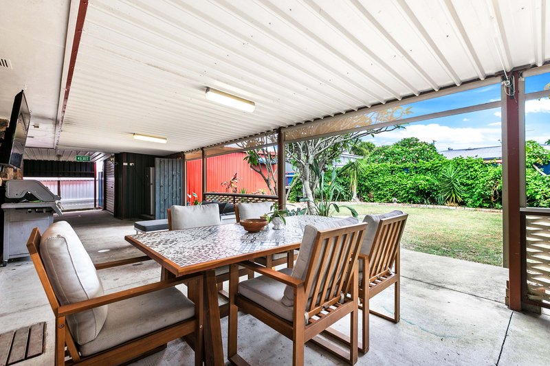 Photo - 10 Gibbs Street, Urangan QLD 4655 - Image 17