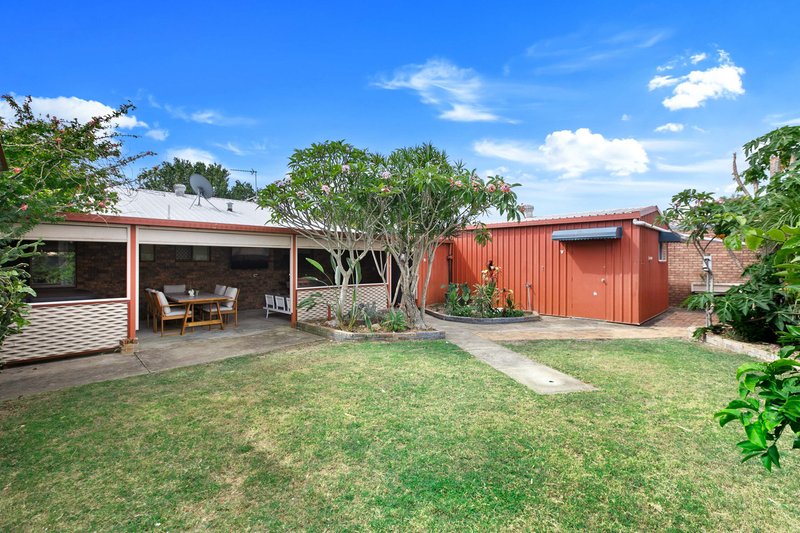 Photo - 10 Gibbs Street, Urangan QLD 4655 - Image 18