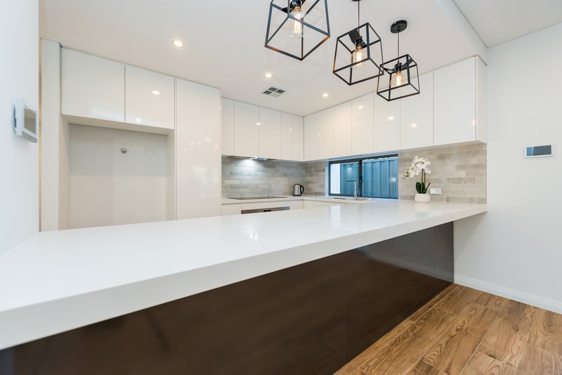 Photo - 10 Gillam Place, Dianella WA 6059 - Image 7