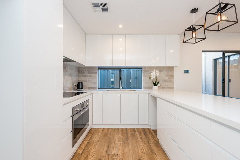 Photo - 10 Gillam Place, Dianella WA 6059 - Image 10