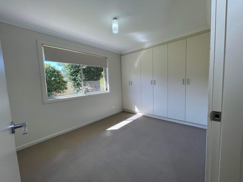 Photo - 10 Gillmartin Drive, Griffith NSW 2680 - Image 12