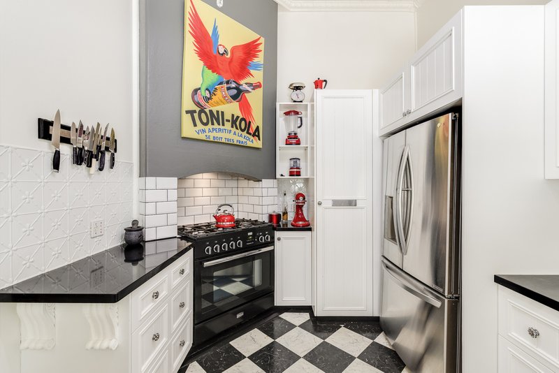 Photo - 10 Gladstone Street, Newtown QLD 4350 - Image 10