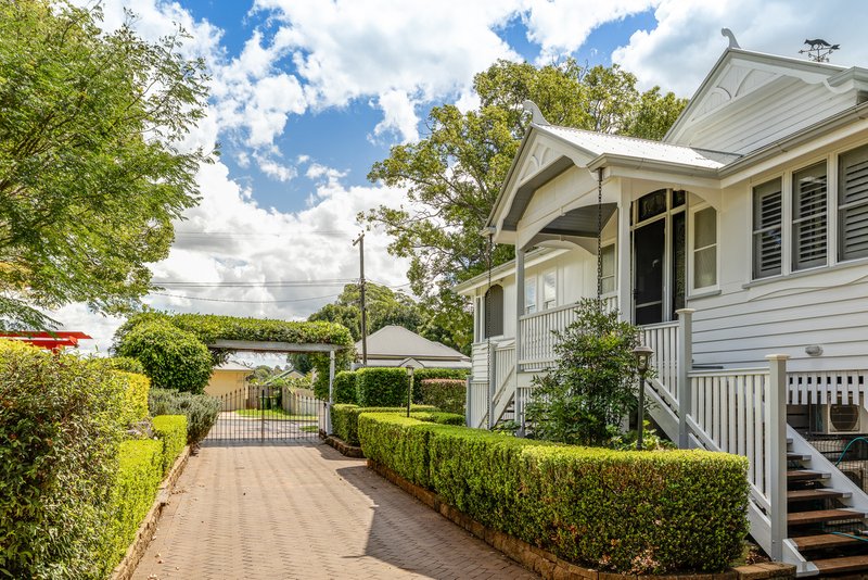 Photo - 10 Gladstone Street, Newtown QLD 4350 - Image 27