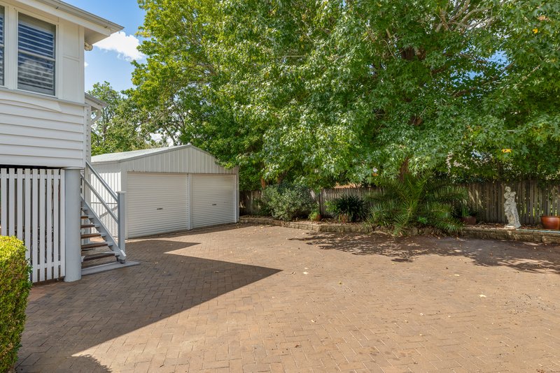 Photo - 10 Gladstone Street, Newtown QLD 4350 - Image 28