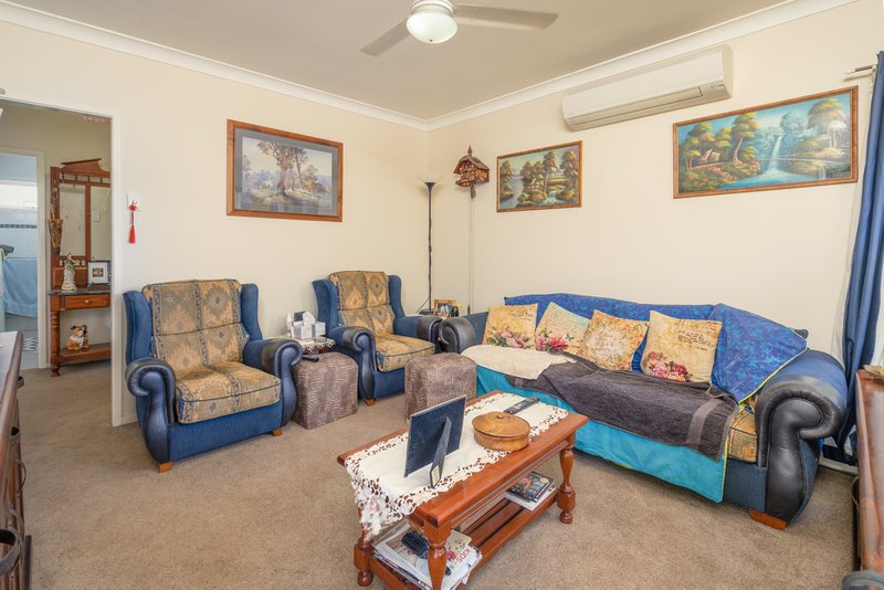 Photo - 10 Gledson Street, North Booval QLD 4304 - Image 8