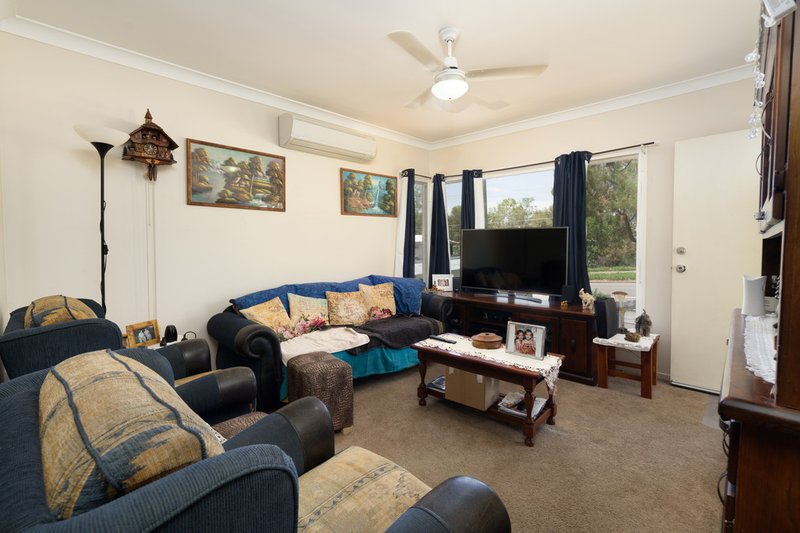 Photo - 10 Gledson Street, North Booval QLD 4304 - Image 9