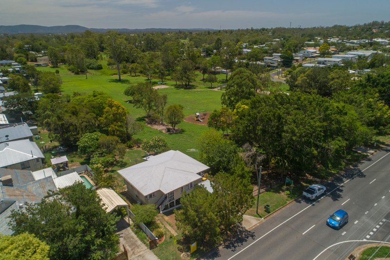 Photo - 10 Gledson Street, North Booval QLD 4304 - Image 12