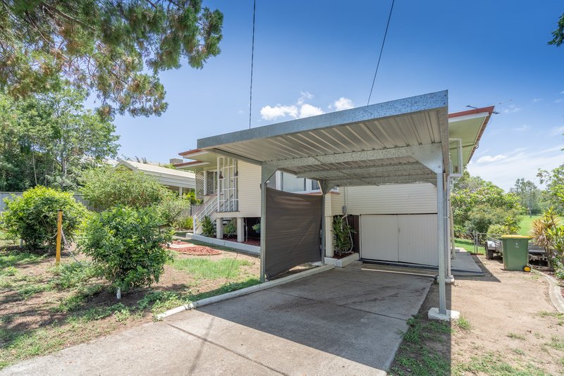 Photo - 10 Gledson Street, North Booval QLD 4304 - Image 13