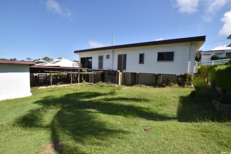 Photo - 10 Glegg Street, West Gladstone QLD 4680 - Image 8