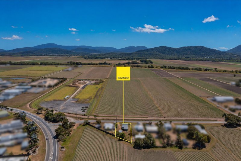 Photo - 10 Glen Isla Road, Glen Isla QLD 4800 - Image 15