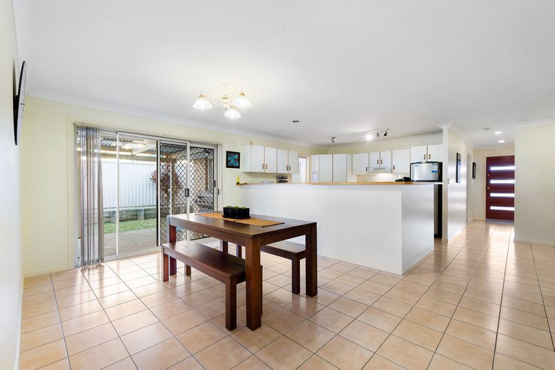 Photo - 10 Glen Street, Bray Park QLD 4500 - Image 5