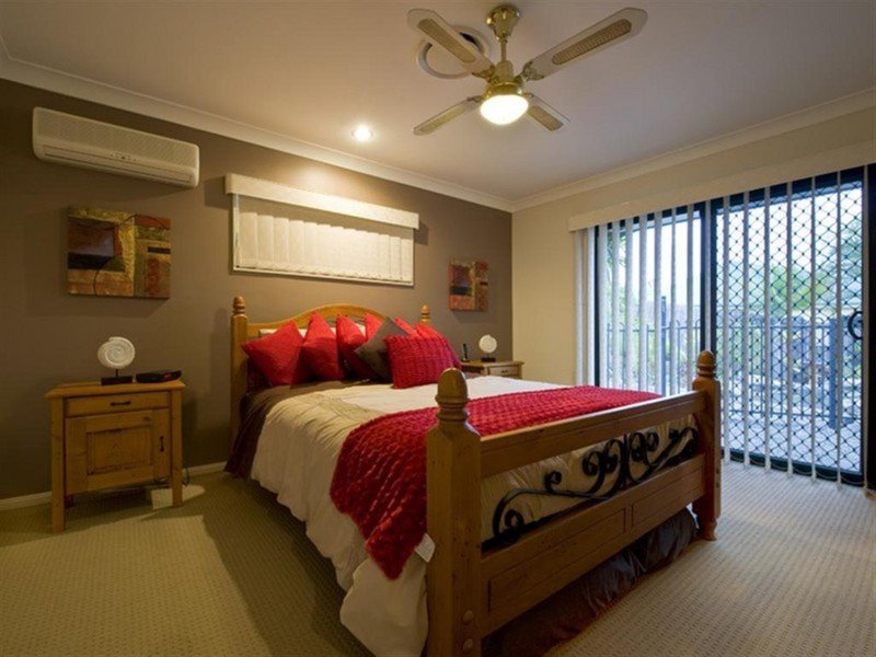 Photo - 10 Glendore Court, Eatons Hill QLD 4037 - Image 6