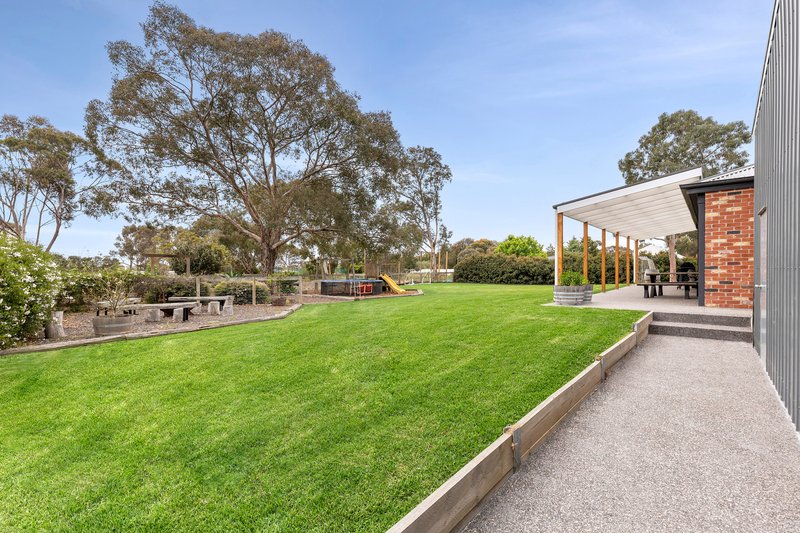 Photo - 10 Glenoe Drive, Lara VIC 3212 - Image 18