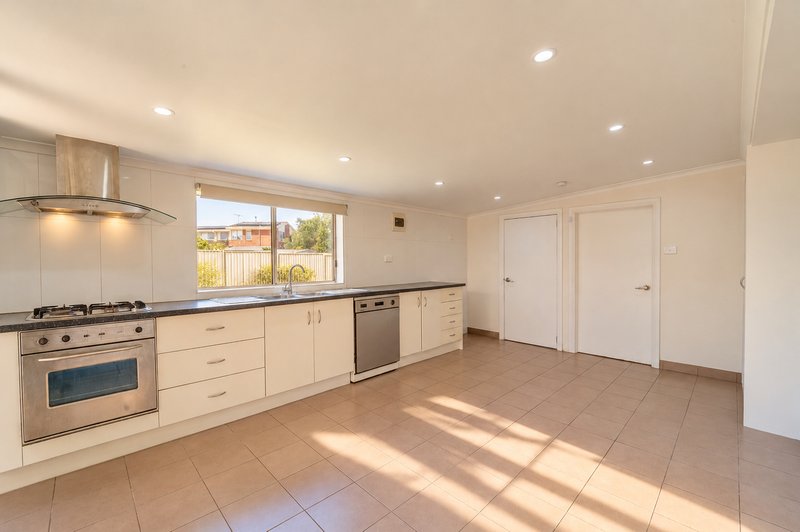 Photo - 10 Globe Place, Epping VIC 3076 - Image 10