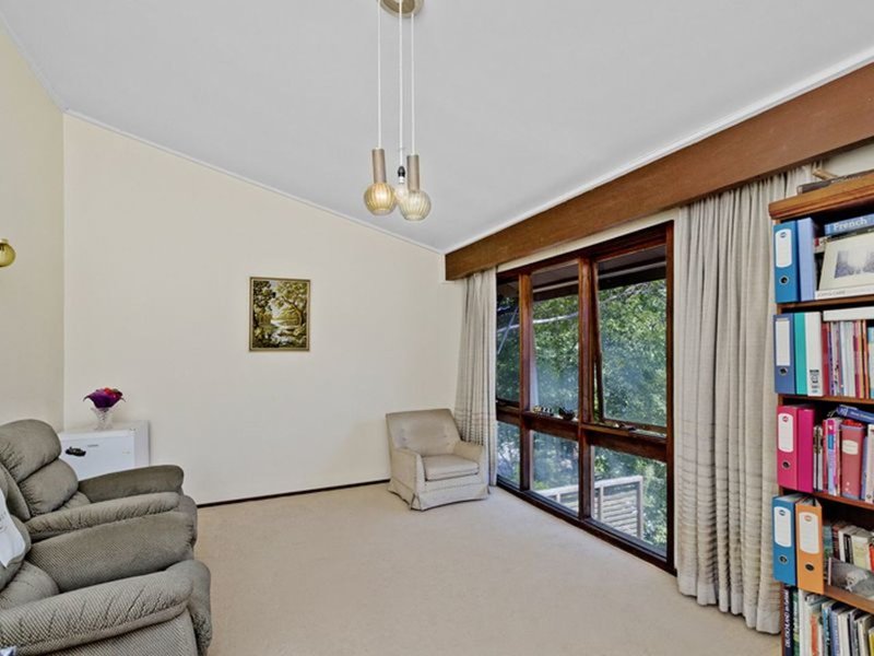 Photo - 10 Gloucester Avenue, West Pymble NSW 2073 - Image 3