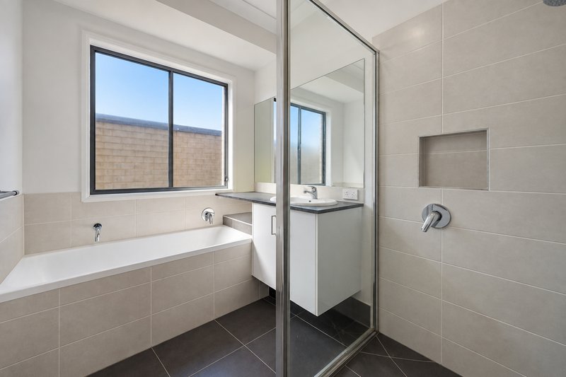 Photo - 10 Goal Crescent, Griffin QLD 4503 - Image 10