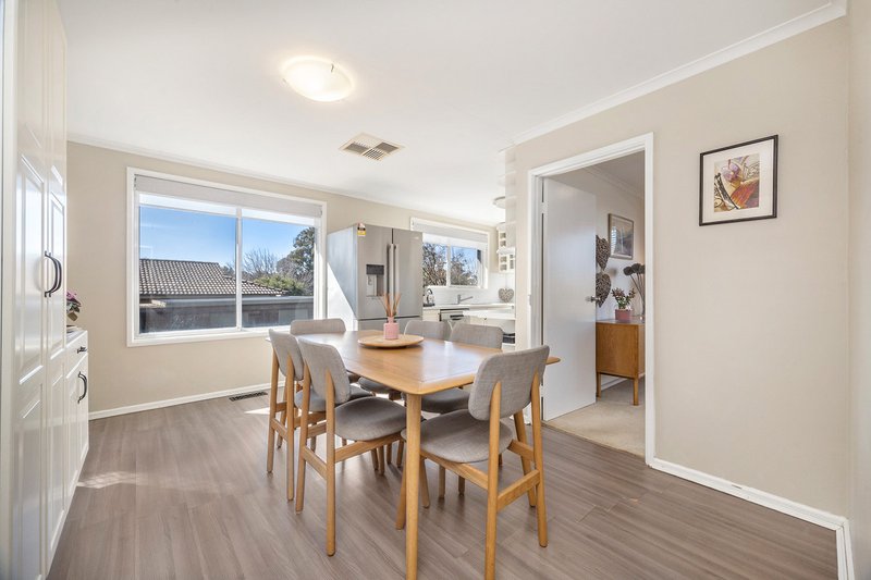 Photo - 10 Gollan Street, Evatt ACT 2617 - Image 6