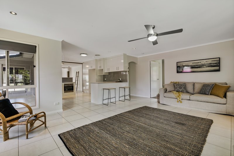 Photo - 10 Gossamer Drive , Buderim QLD 4556 - Image 7