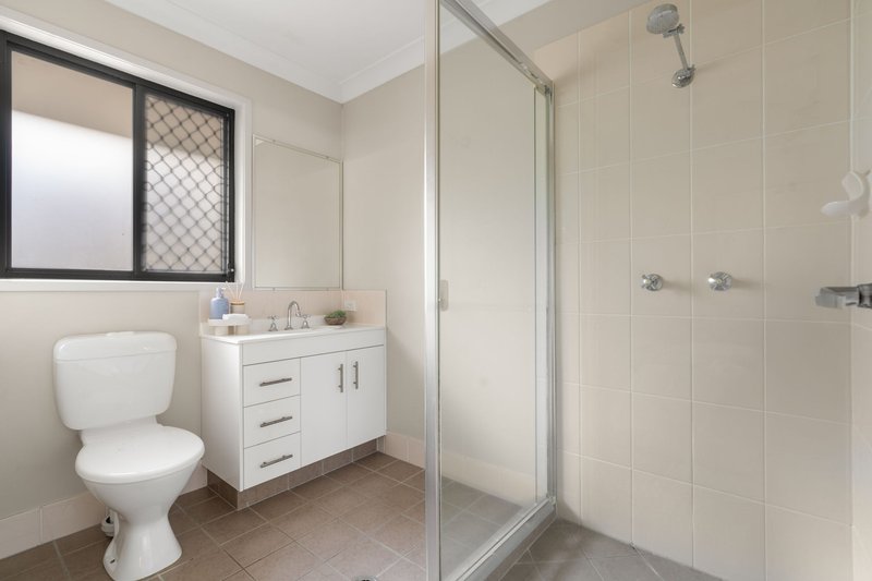 Photo - 10 Goundry Drive, Holmview QLD 4207 - Image 8