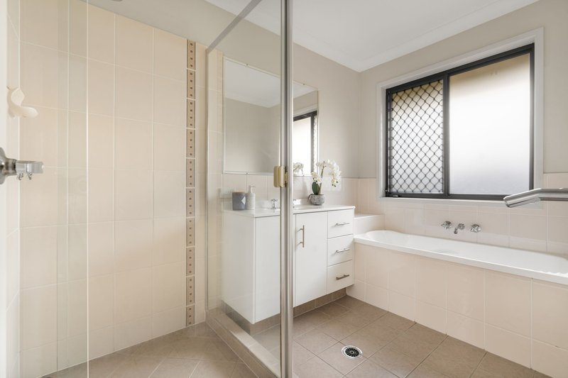 Photo - 10 Goundry Drive, Holmview QLD 4207 - Image 12