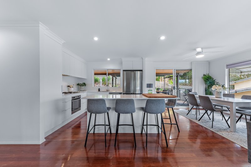 Photo - 10 Grace Avenue, Cannonvale QLD 4802 - Image 8