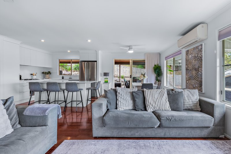 Photo - 10 Grace Avenue, Cannonvale QLD 4802 - Image 9