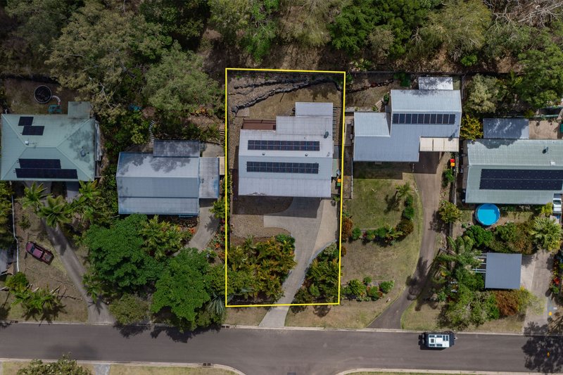 Photo - 10 Grace Avenue, Cannonvale QLD 4802 - Image 22