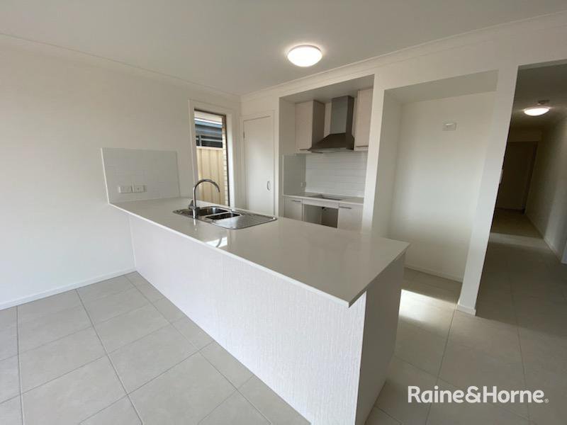 Photo - 10 Grace Road, Munno Para West SA 5115 - Image 1