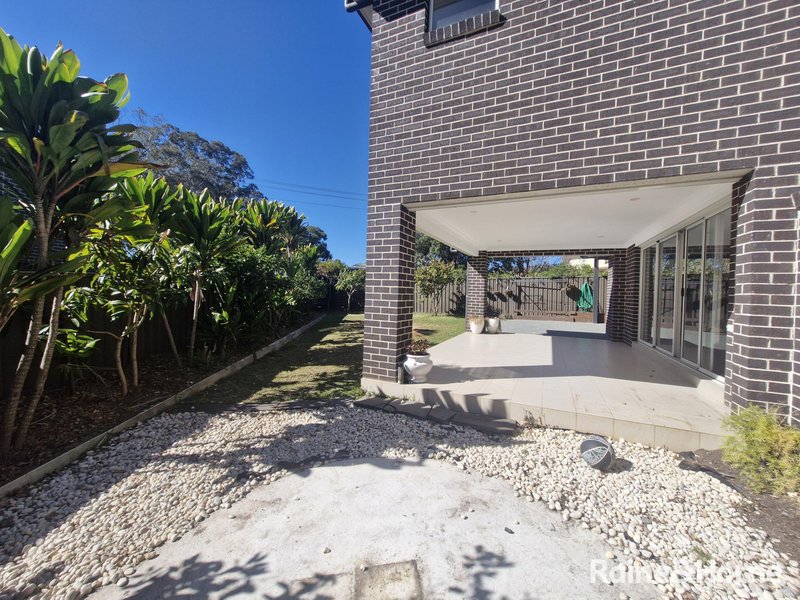 Photo - 10 Grahame Avenue, Glenfield NSW 2167 - Image 20