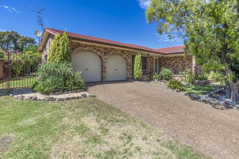 Photo - 10 Grainger Crescent, Singleton NSW 2330 - Image 1