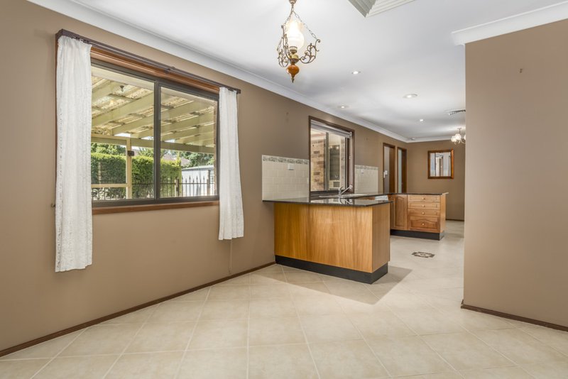 Photo - 10 Grainger Crescent, Singleton NSW 2330 - Image 4