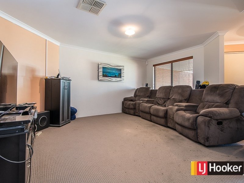 Photo - 10 Granada Loop, Seville Grove WA 6112 - Image 4