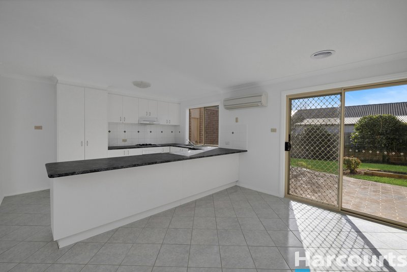 Photo - 10 Grandview Close, Drouin VIC 3818 - Image 4