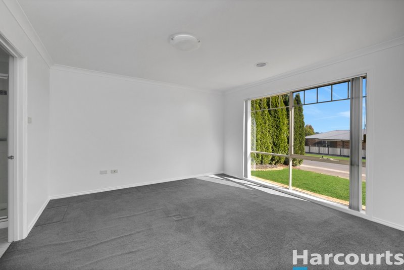 Photo - 10 Grandview Close, Drouin VIC 3818 - Image 7