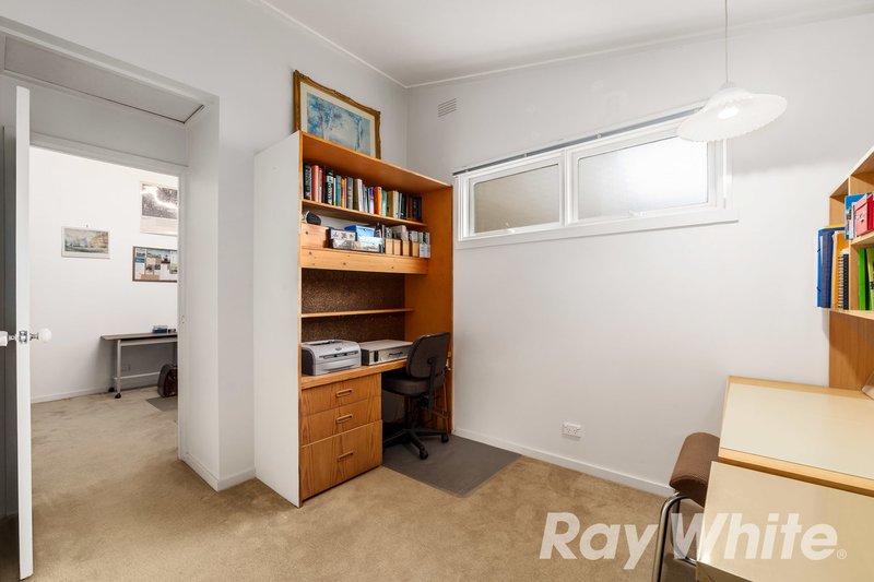 Photo - 10 Granya Court, Blackburn South VIC 3130 - Image 7