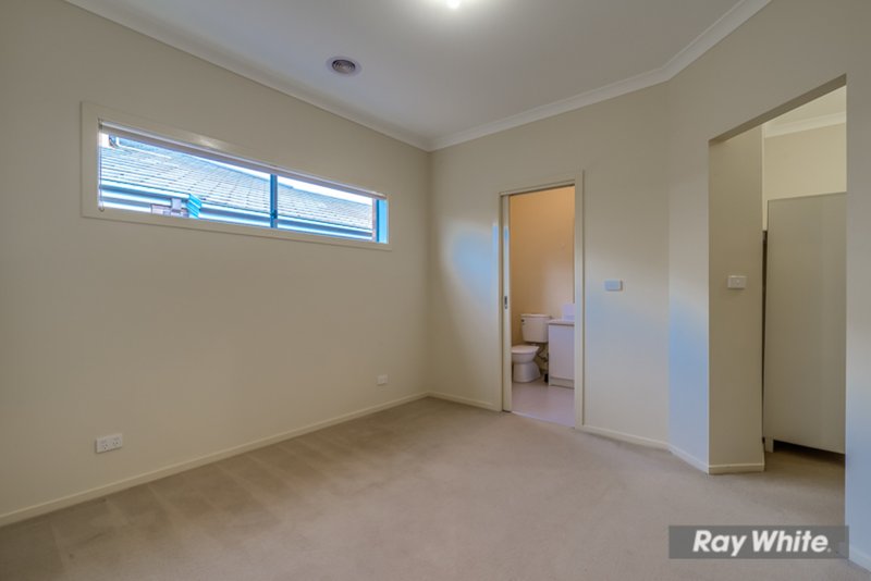 Photo - 10 Granya Street, Tarneit VIC 3029 - Image 12