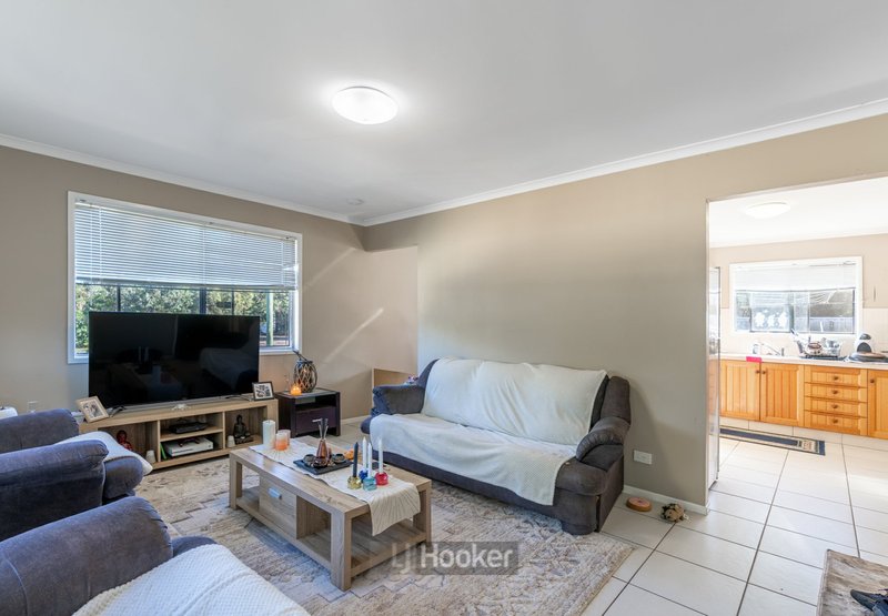 Photo - 10 Green Road, Regents Park QLD 4118 - Image 5