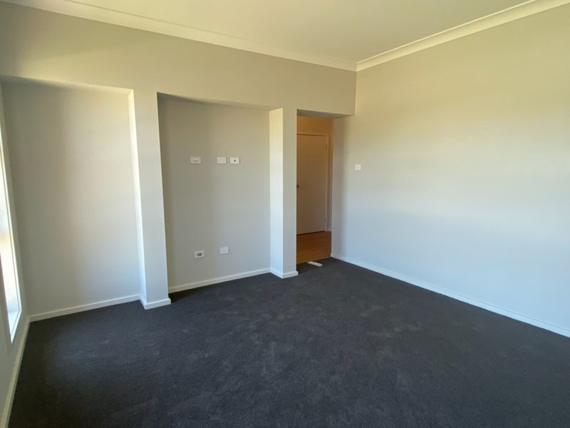 Photo - 10 Green Street, Renwick NSW 2575 - Image 7