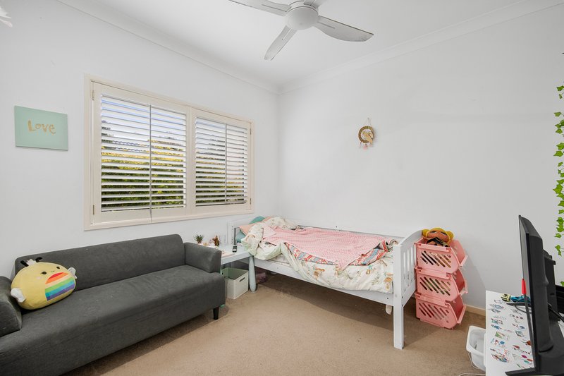 Photo - 10 Greenbank Circuit, Carrara QLD 4211 - Image 8