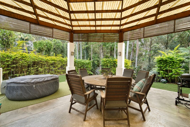 Photo - 10 Greenbank Circuit, Carrara QLD 4211 - Image 10