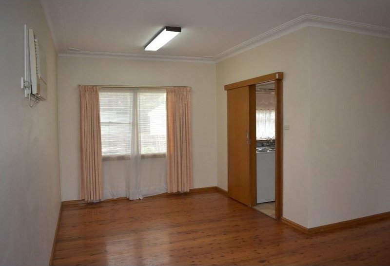 Photo - 10 Greenleaf Street, Constitution Hill NSW 2145 - Image 4